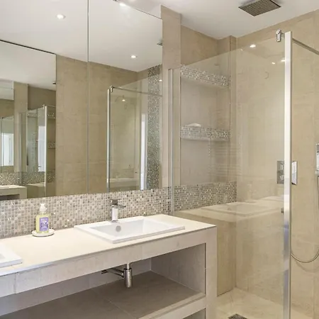 Appartement With Pool - Sea View