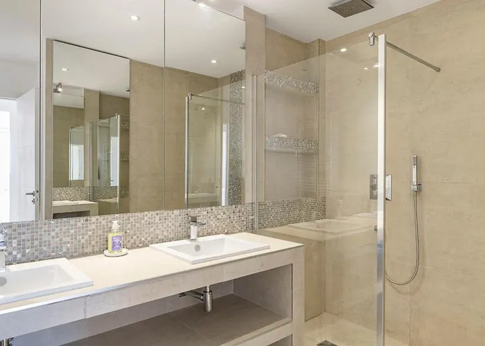 With Pool - Sea View *